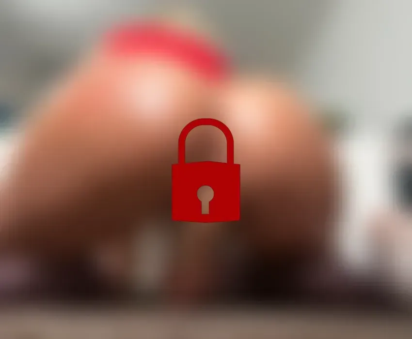 🍑💦Mit meinem eingeölten Riesenarsch den Dildo reiten🍑💦