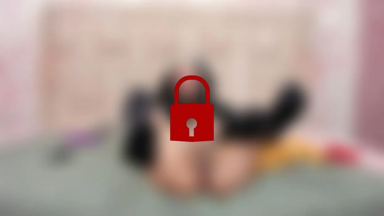 Fingers inside!! 🥵