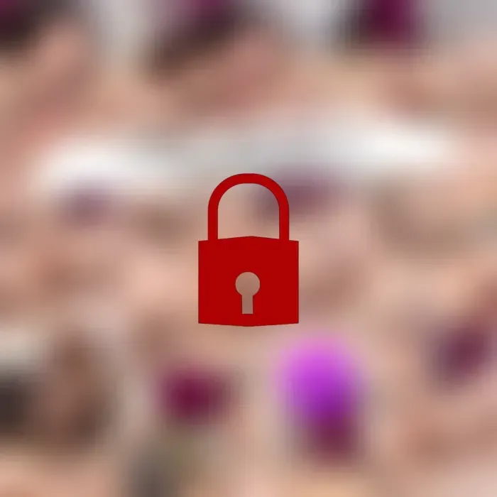 Ich Pi*sse meinem Wi*chser voll an und benutze ihn mies😈