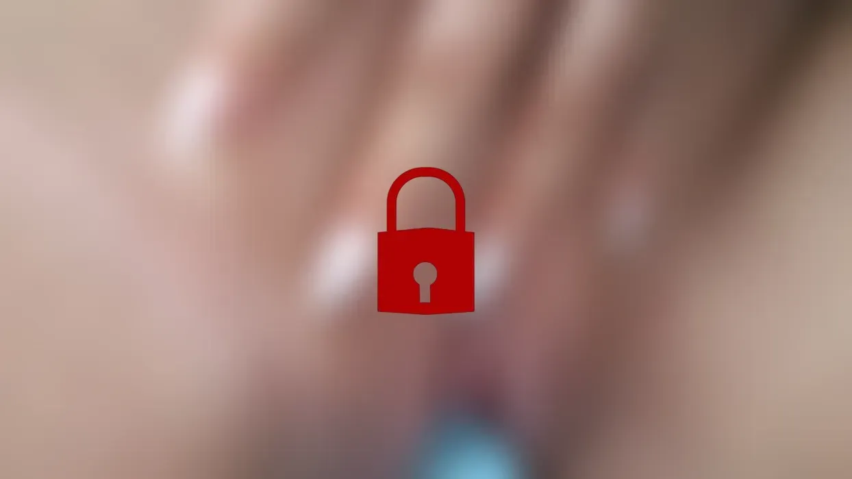 New post from ScarlettFoXxx