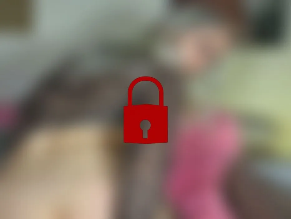 kleines Arschloch hardcore zerfickt mit XXL Dildo! OMG ANAL EXTREM!!!