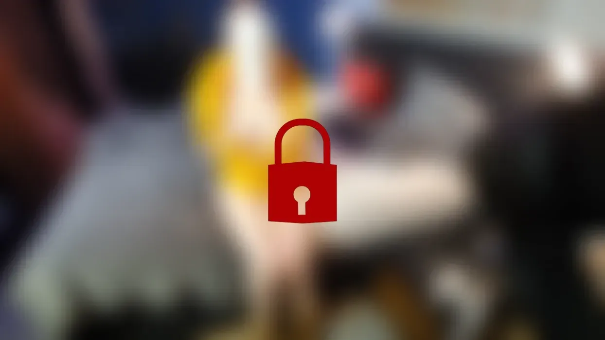 Nachbar fickt mich in Steppjacke und Boots