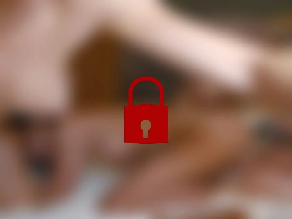 Ich wurde mit einem Strapon gefickt und durfte gleichzeitig die geile Lady schön lecken.