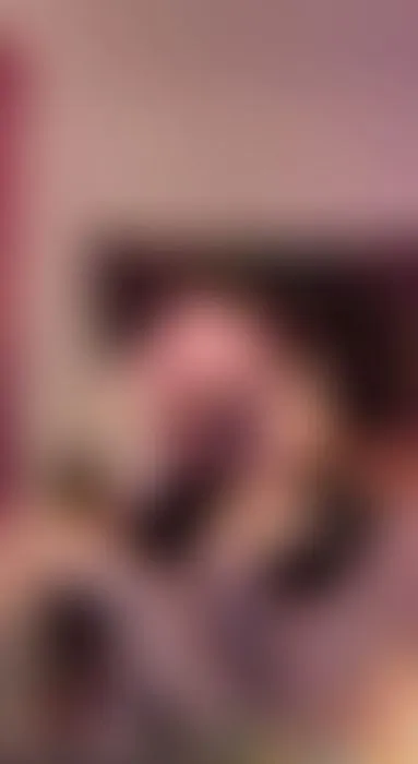 Dehne meine Fotze mit dem riesigen Fantasy Dildo