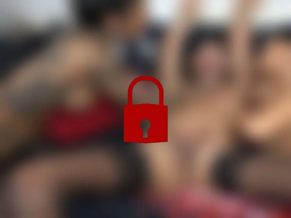 Freundinnen die heiß aufeinander sind! Schau dir an wie sich 3 Latinas gegenseitig verwöhnen und wir gemeinsam eine gute Zeit haben!