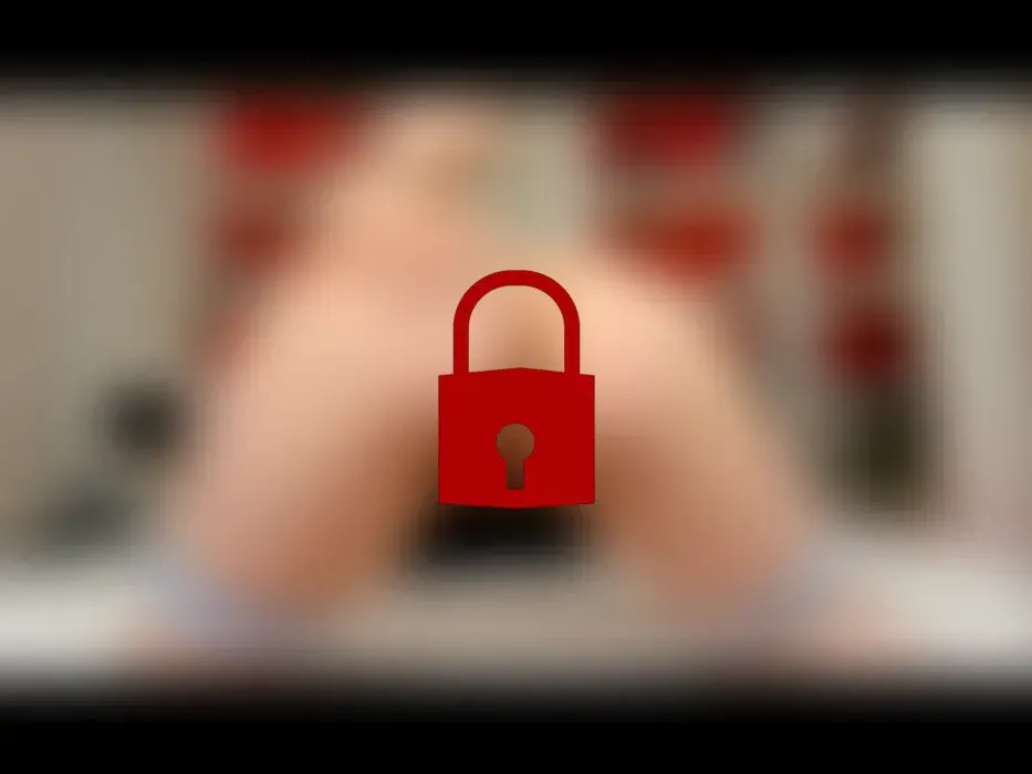 Mir richtig hart in den Hintern versohlen