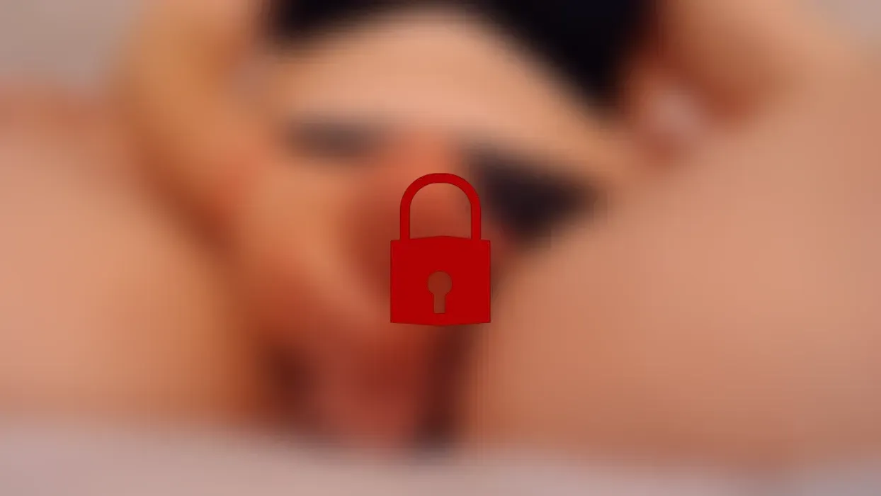 🍆 Strapon-Show – Fick meine Schlampe! 🍌