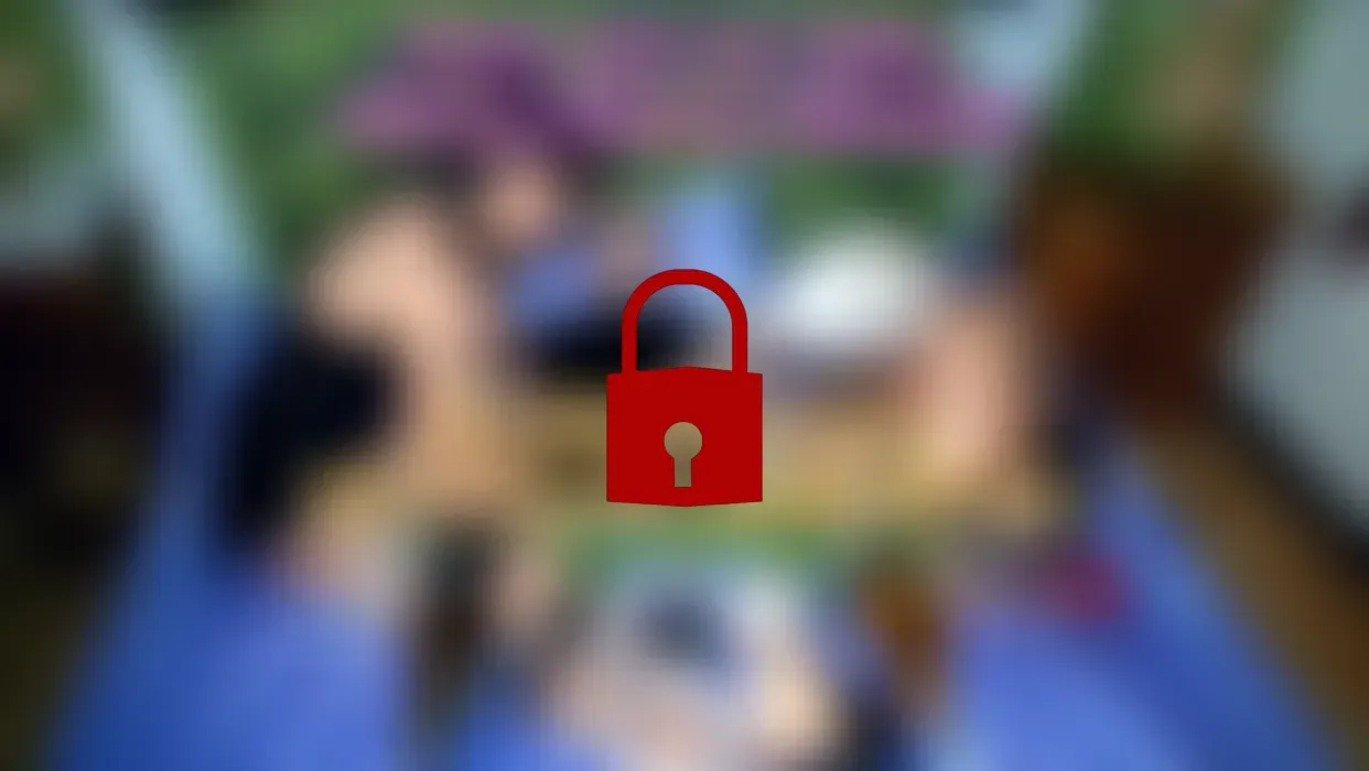 2 Nylon Dominas entsaften einen fetten Sklaven Schwanz