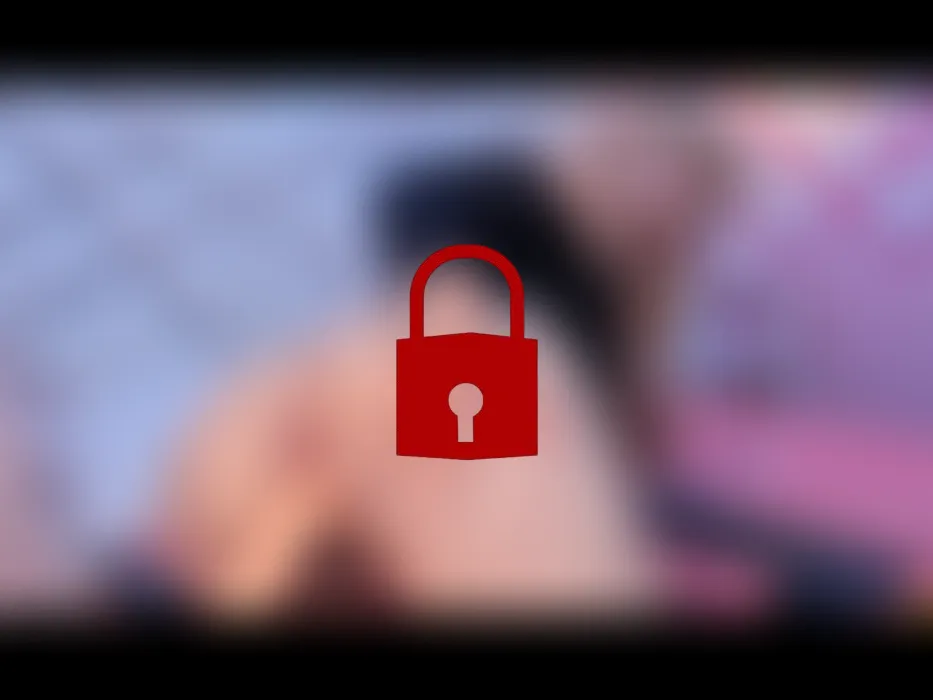 Im Doggystyle von meiner Maschine gefickt, während ich mir den Hintern versohle