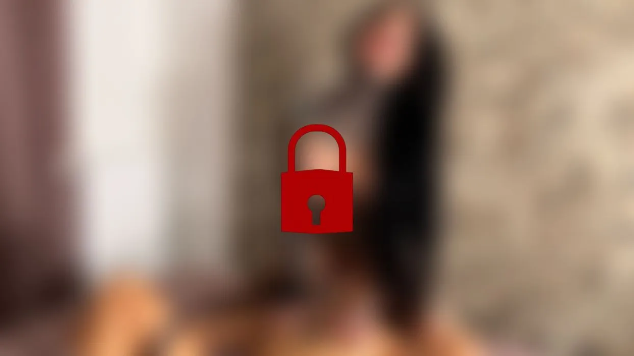 Leidenschaftlicher Lesbensex mit LaydiaMaus69