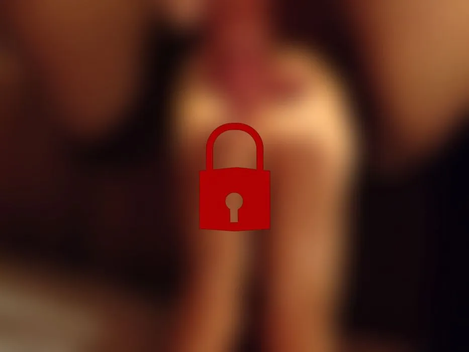 Footjob in Heels