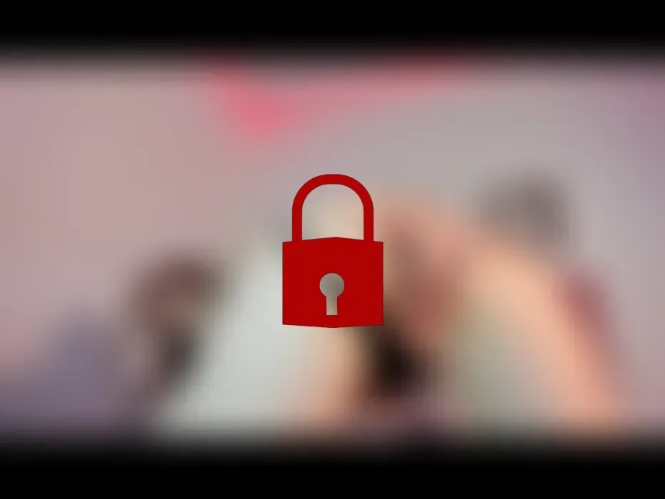 En doggy dandome dedo imaginando que son los tuyos