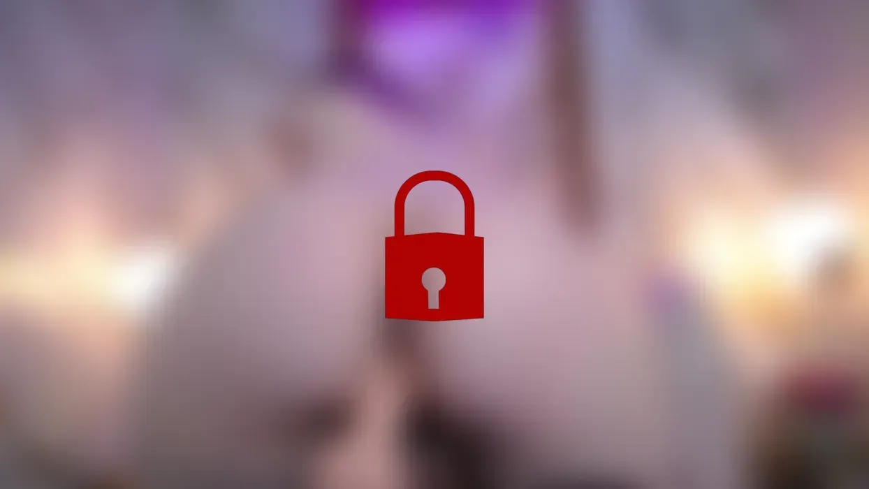 Let me help you put your cock deep in my pussy and ride you in a reverse cowgirl 🍆😈