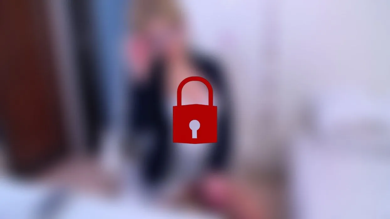 Sex am frühen Morgen im Büro mit Sekretärin Lisa...