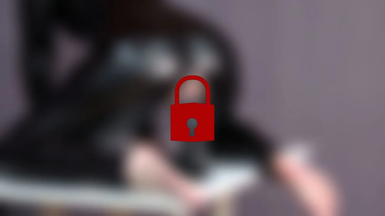 Schwarzer Riesendildo sprengt mein Loch