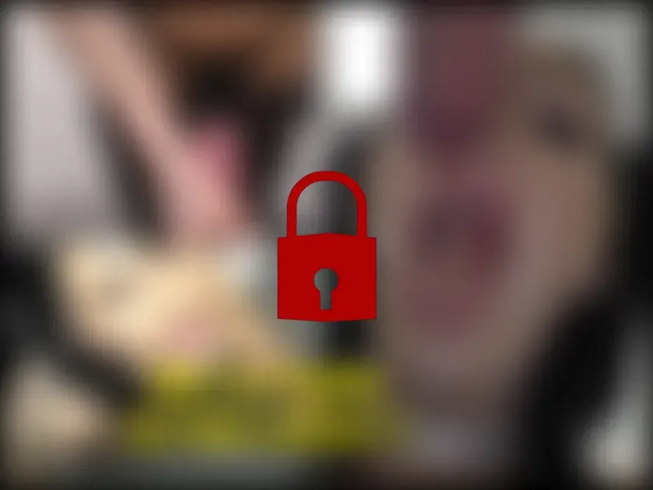 Mal so richtig ins Maul gefickt ! 