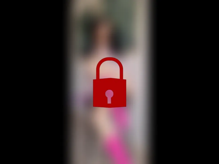 Masturbation auf dem Stuhl