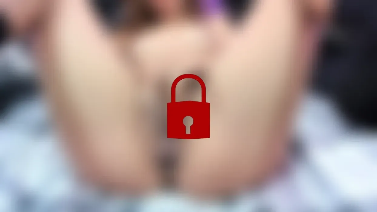 Put your cock here!! 