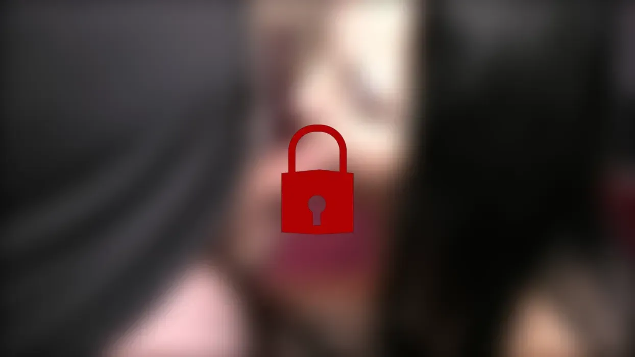 Ich glaub der Catsuit gefällt ihm :-)