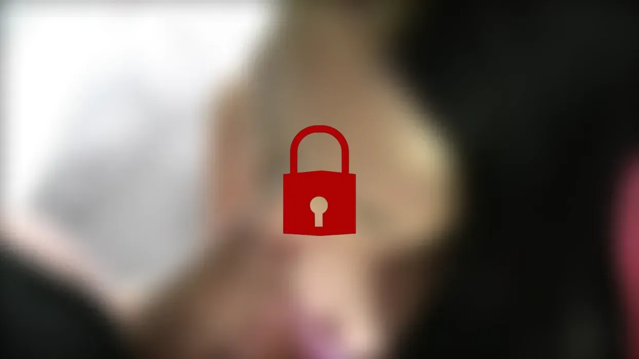 Vom Arsch ins Gesicht