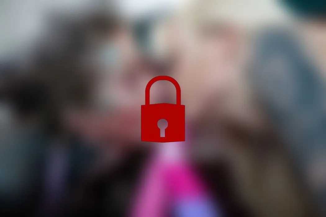 Prague BTS Massive Toys Stretch Gaping Asses