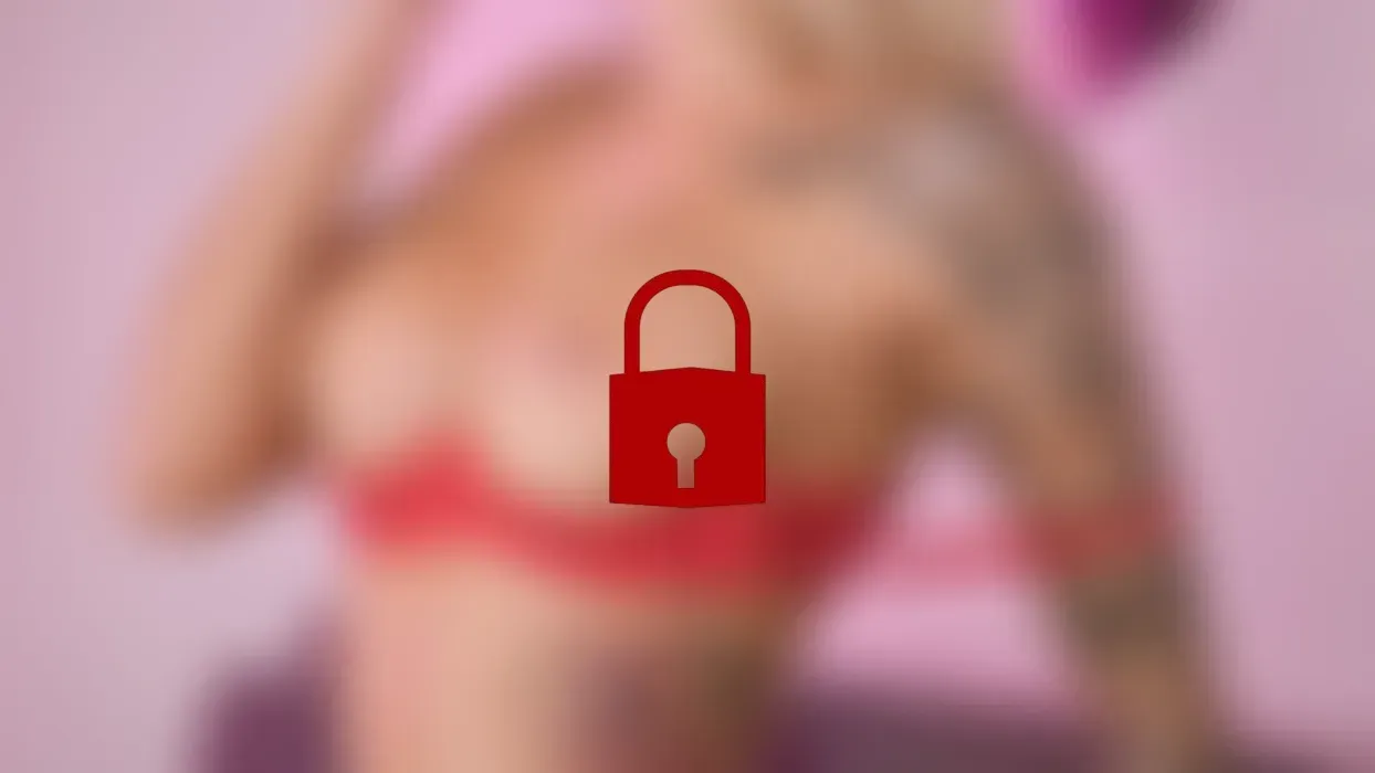 😇Gibt’s ’ne schönere Muschi?😏