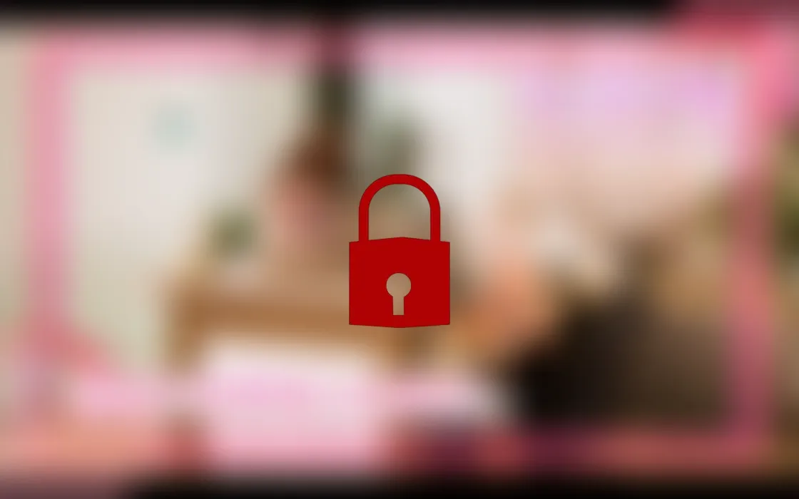 Scharfe Agentur-Sekretärin zeigt Becky wie das Toy geht - und vieles MEHR!