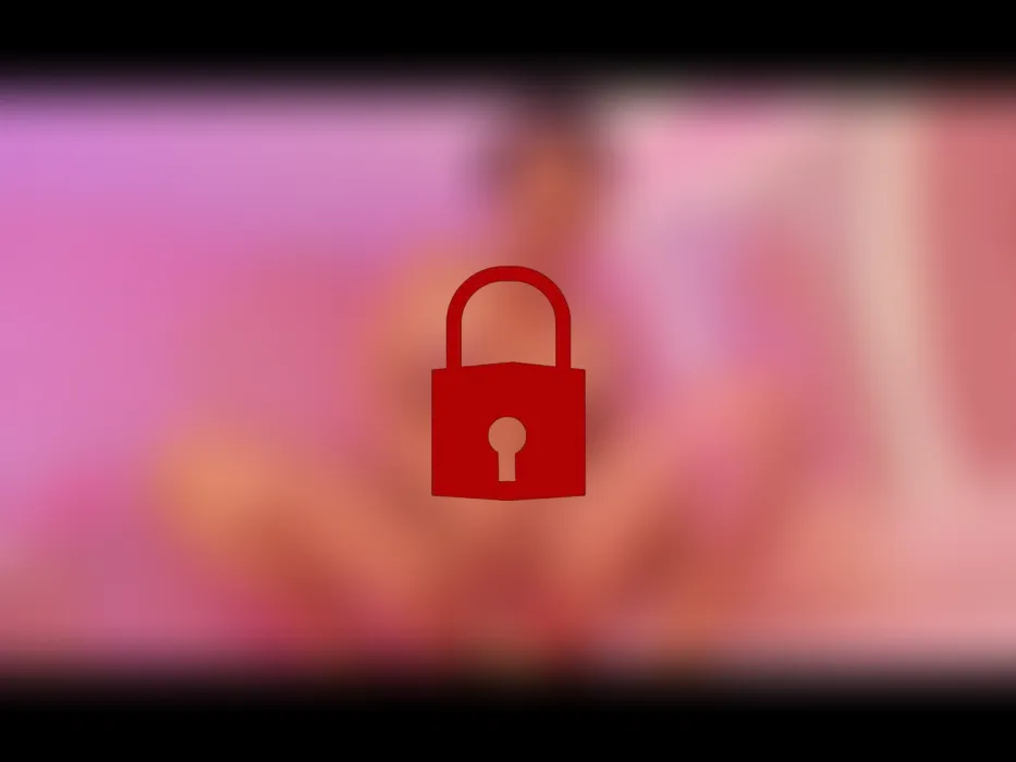 Deinen Schwanz mit meiner nassen Muschi reiten