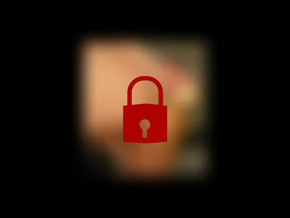 Glasdildo Anal eingeführt