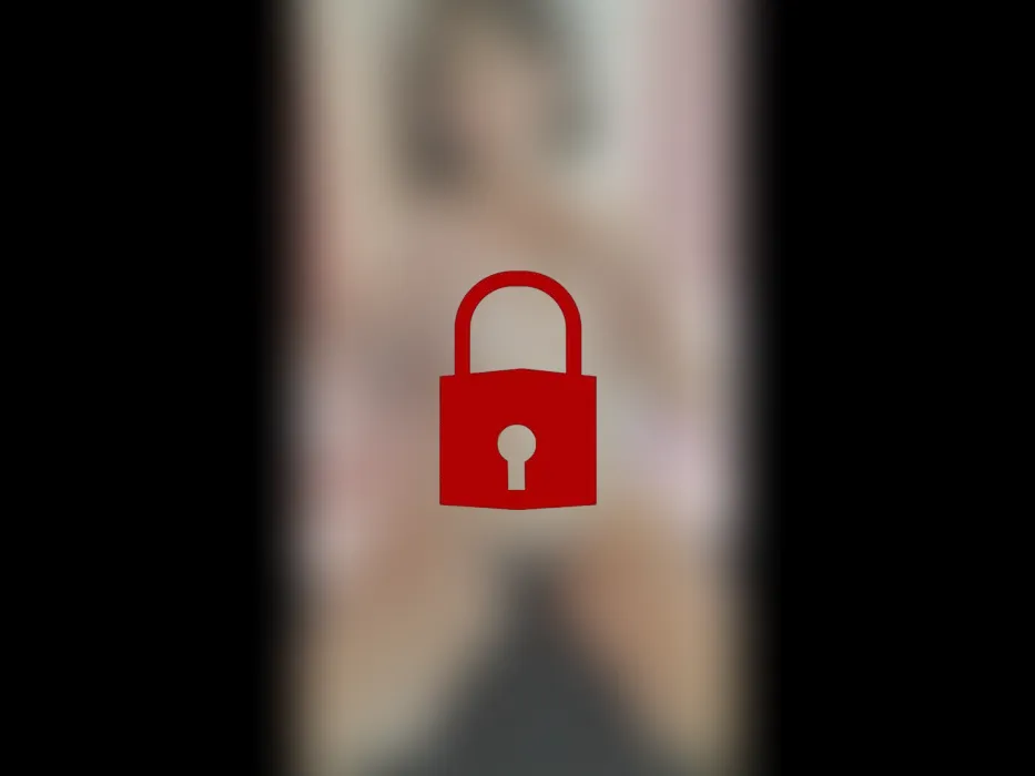 Shine, sensuality… and pure provocation