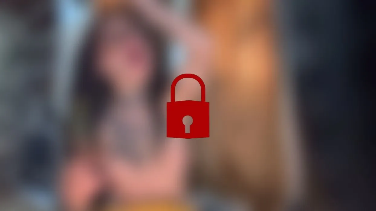 Ich blase bis der Lippenstift verschmiert ist