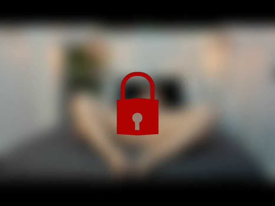 Pretty mature fuck her pussy with dildo