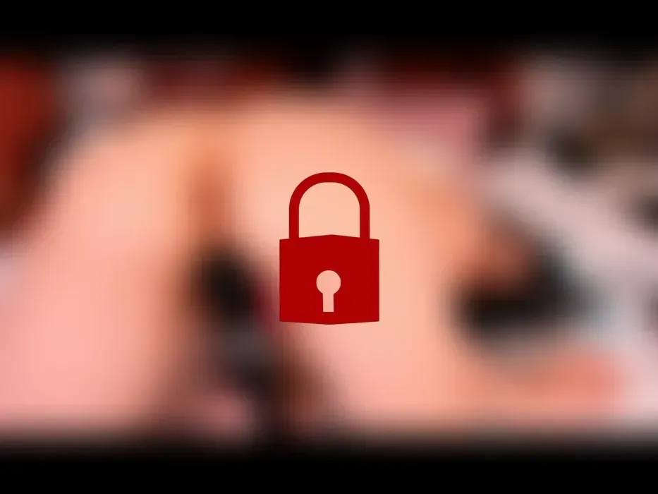 Vibing my pussy with a nice buttplug in