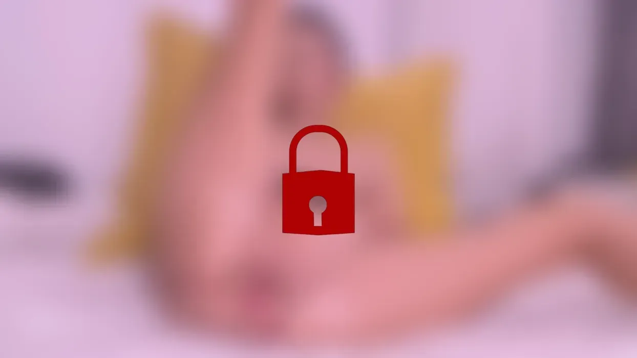 sensual fingering my both holes