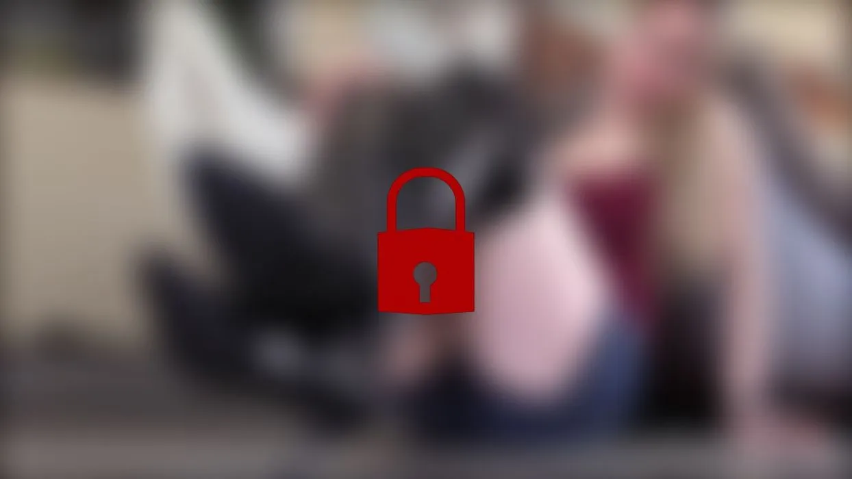 Spritzcountdown auf meine Overknee-Lack-Stiefel