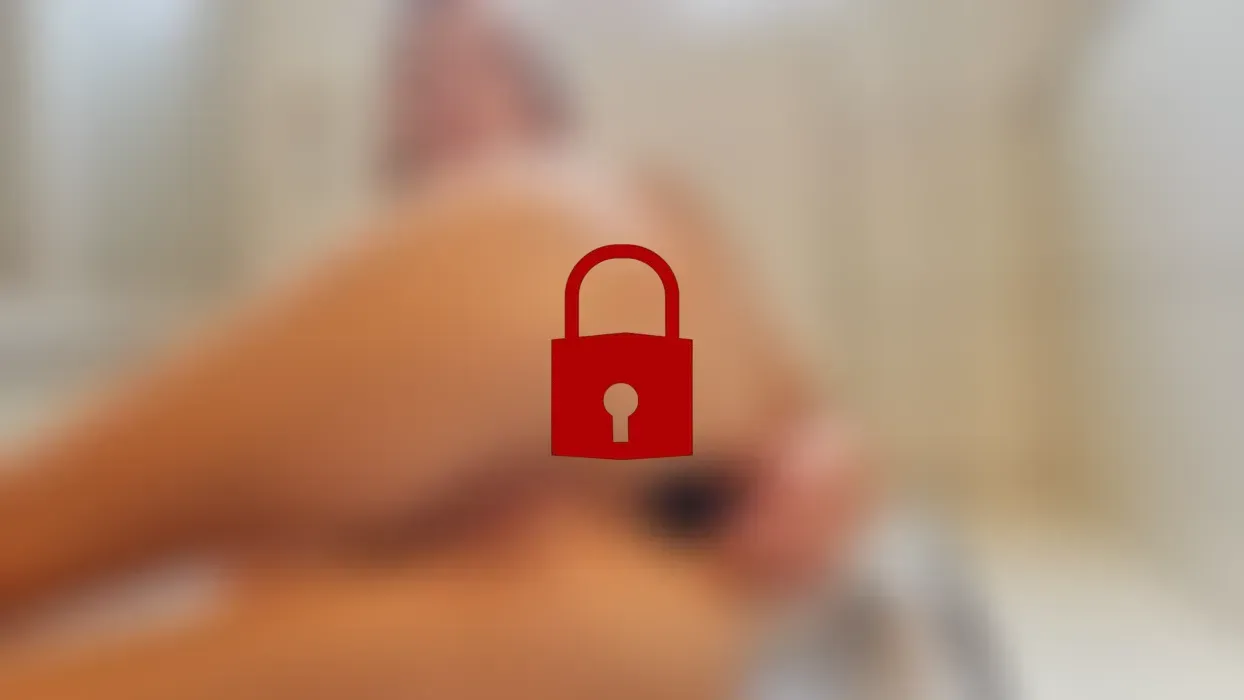 Analer Spaß im Badezimmer