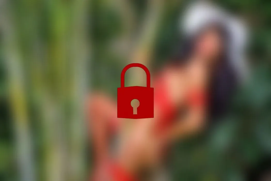Hat Tree Public Masturbation