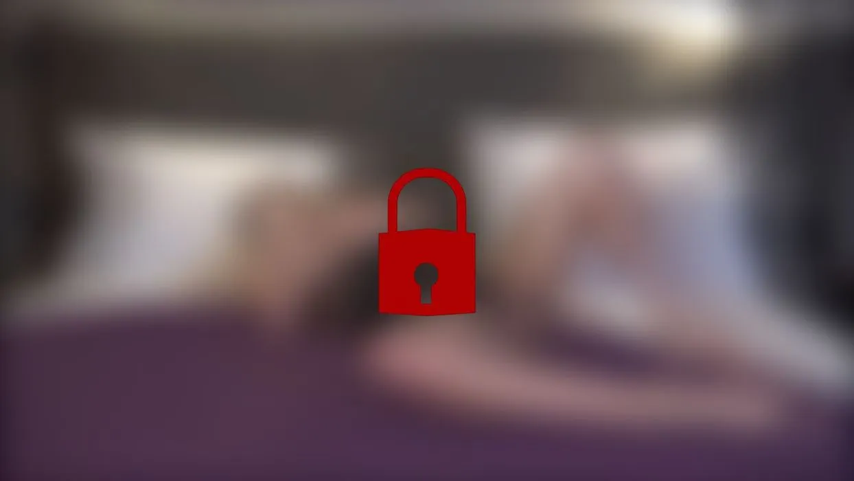 Hotelfuck spontan vom Zimmernachbarn gefickt 