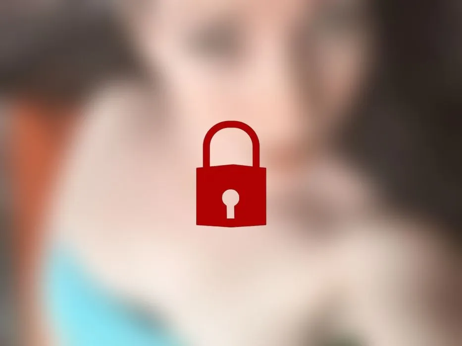 Erst Anal-Plug, dann rüber zur Bi-Freundin