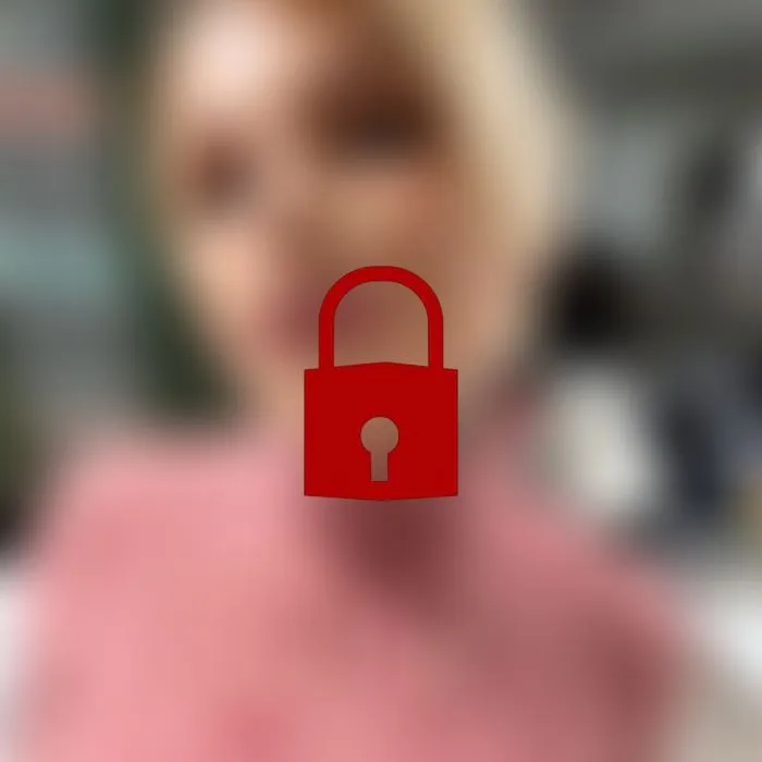Mega Cumshot in my Face