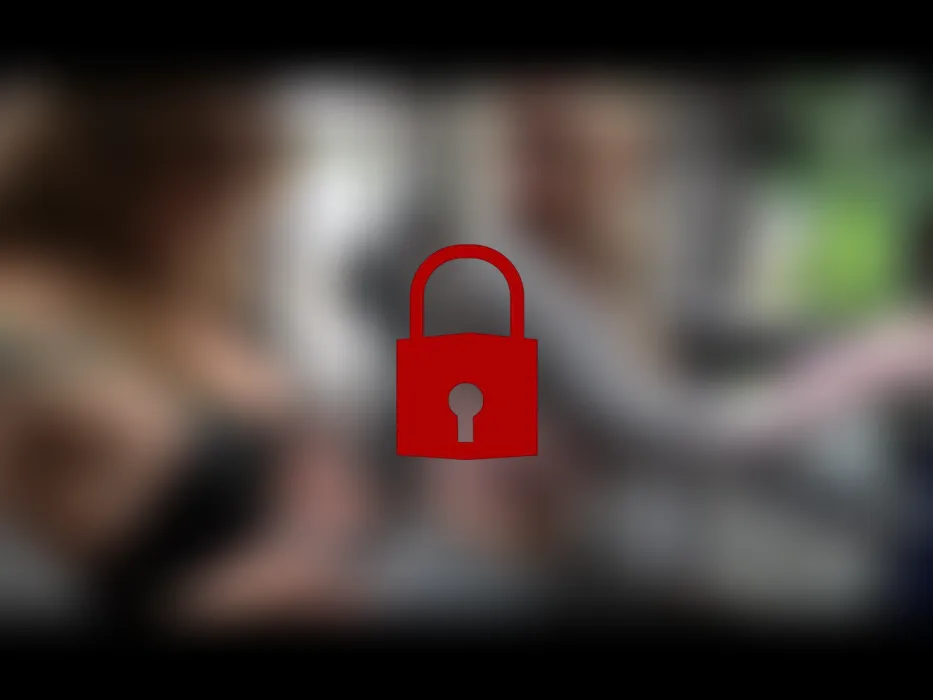Fitnessbitch abgeleckt und abgefickt Squats geiler Arsch Sophia überrascht mich