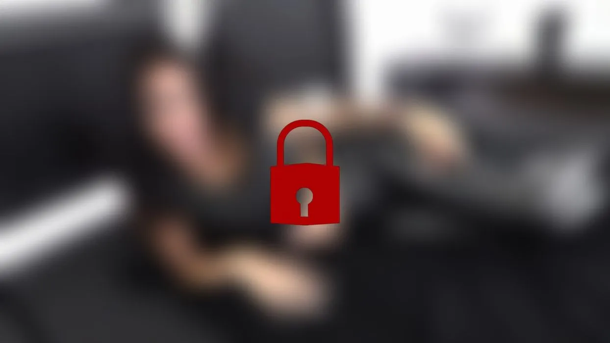 Hobbyhure lässt sich die Fotze vom Lover vollspritzen und feiert den Fremdfick mit totaler Cuckold-Humiliation!