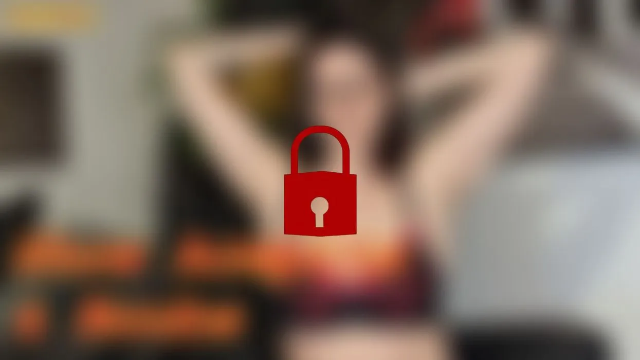 Show Armpits & Boobs