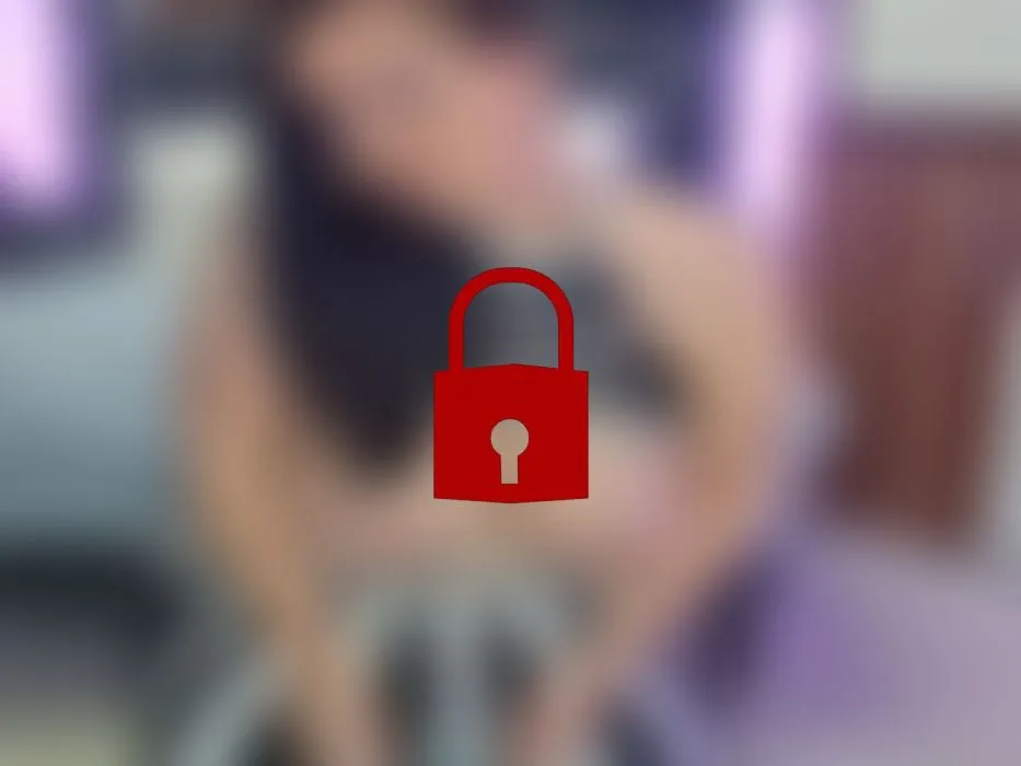 Cheerleader Blowjob mit Cumshot