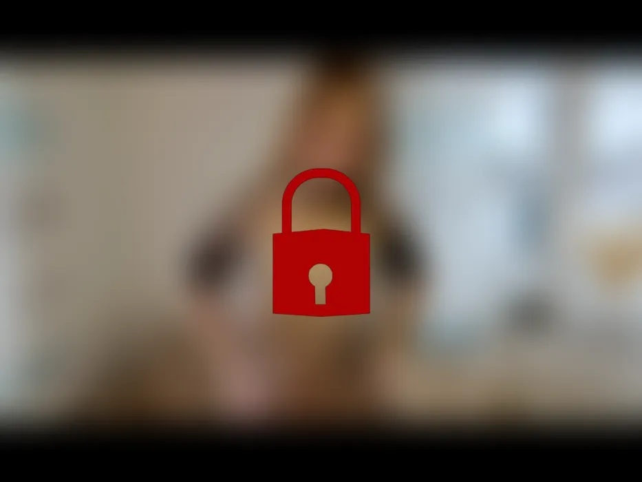 Heiße Fingerspiele in geilem Netz-Catsuit! Meine Pussy ist richtig nass!