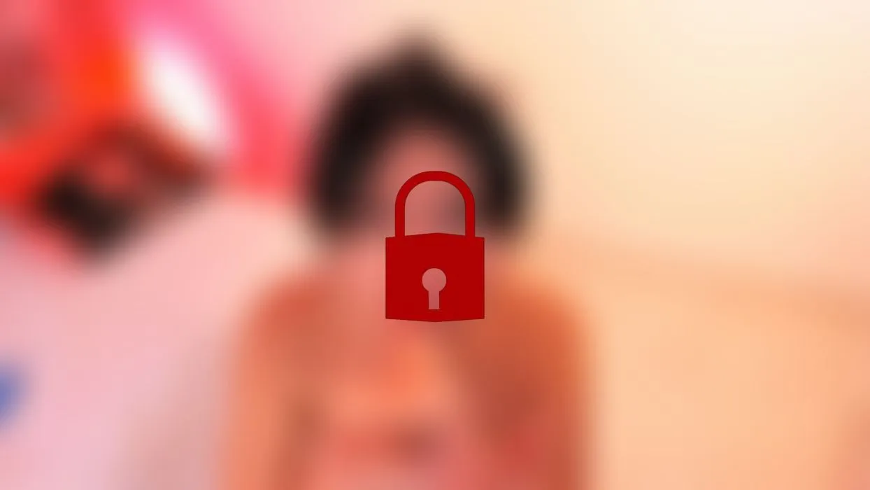 Sie liebt es, deinen Schwanz so richtig hart zu lutschen! Die Deepthroat-Königin hier!