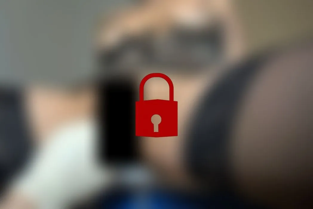 Fisten in Latexhandschuhen