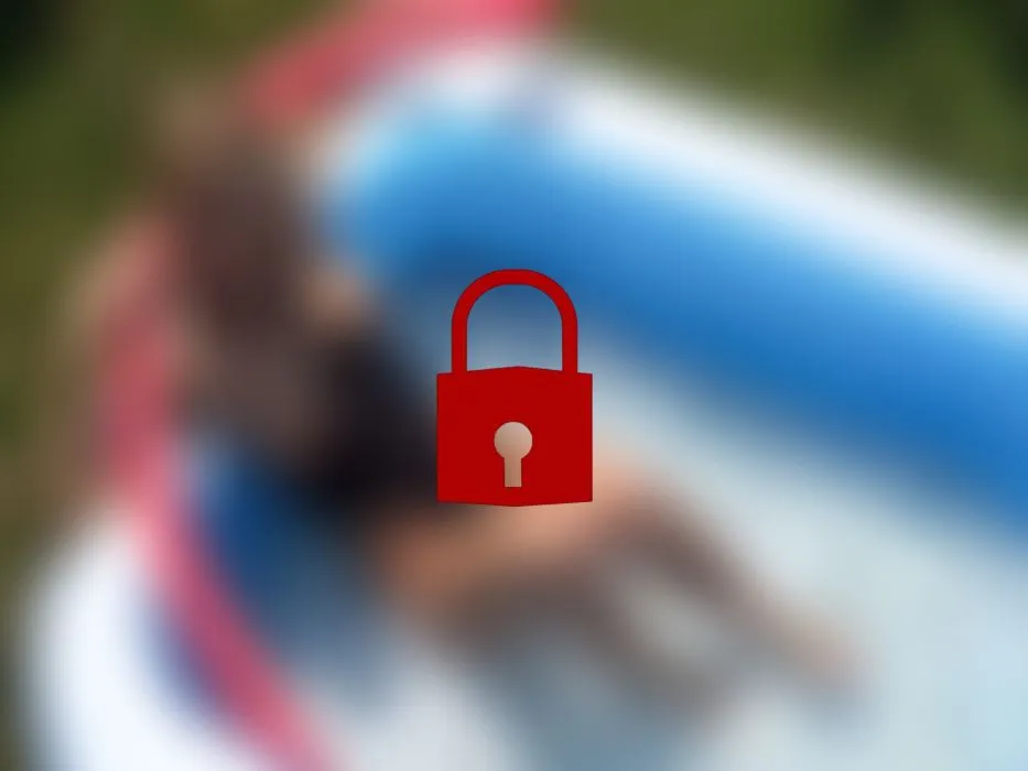 Es tropft wieder! Doggyfick mit Fotzencreampie!