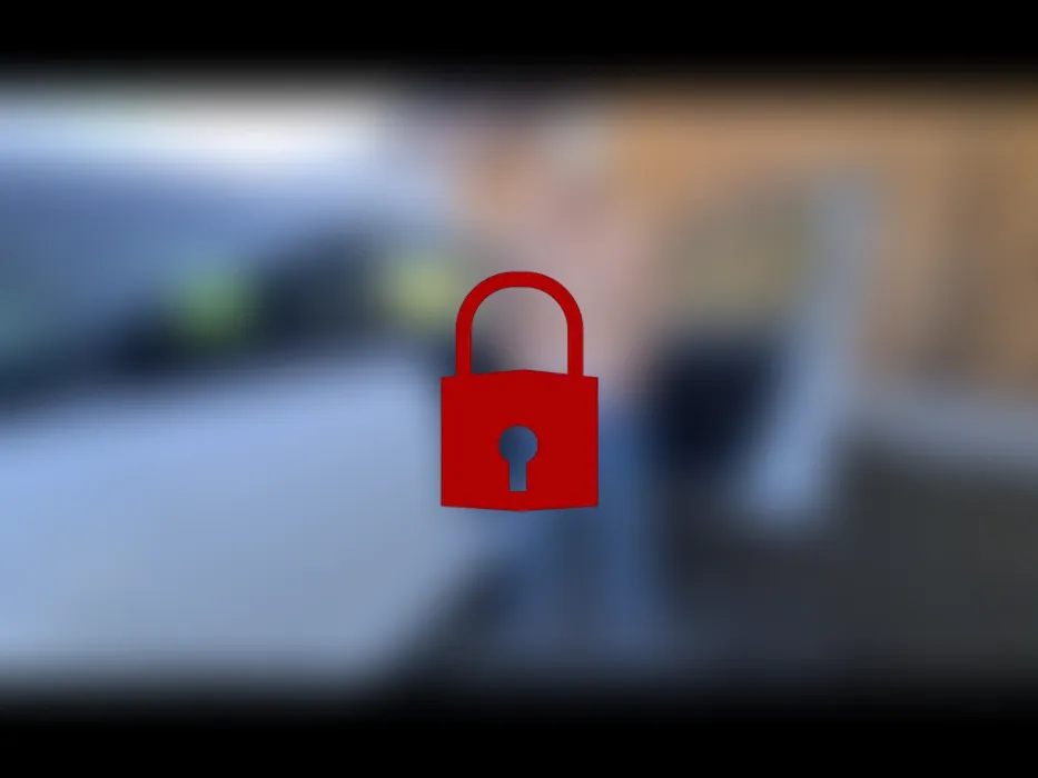 Outdoor Fotzenbesamung am Auto !!!!!!!