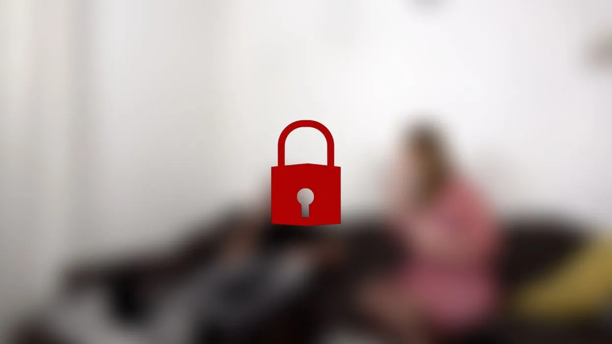 FREMDFICK LIVE AM TELEFON?! SCHWANZ GESTEUERT?! KEIN MANN IST WIRKLICH TREU!